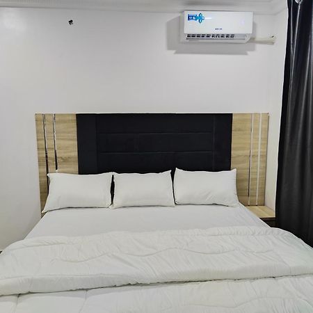Lekki Continental Apartment Lagos Buitenkant foto