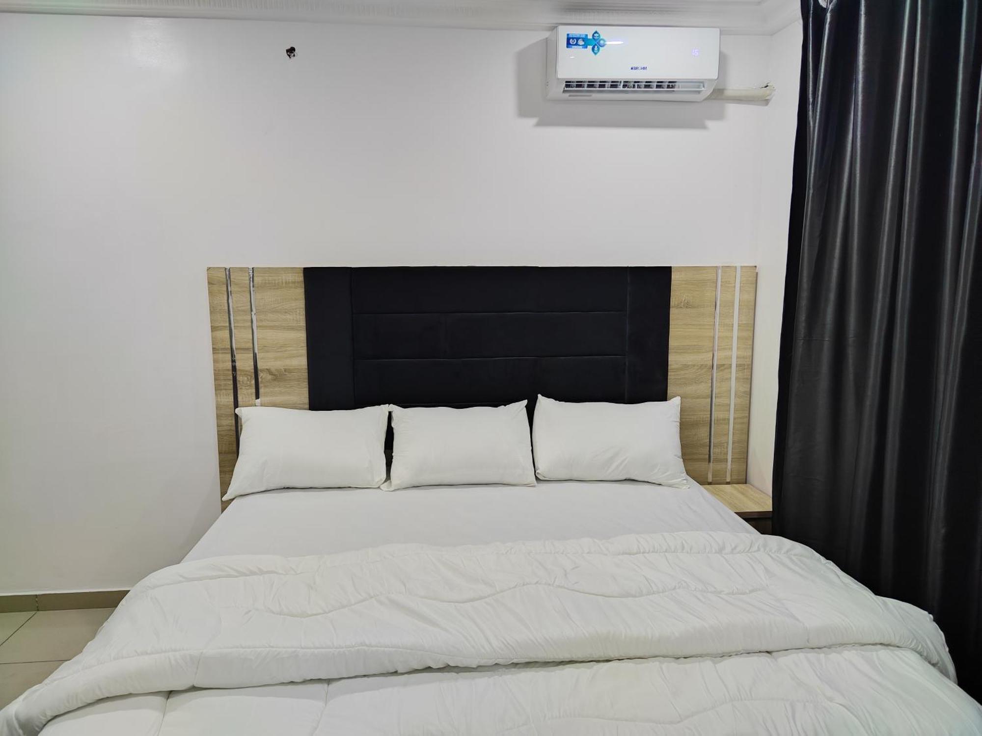 Lekki Continental Apartment Lagos Buitenkant foto